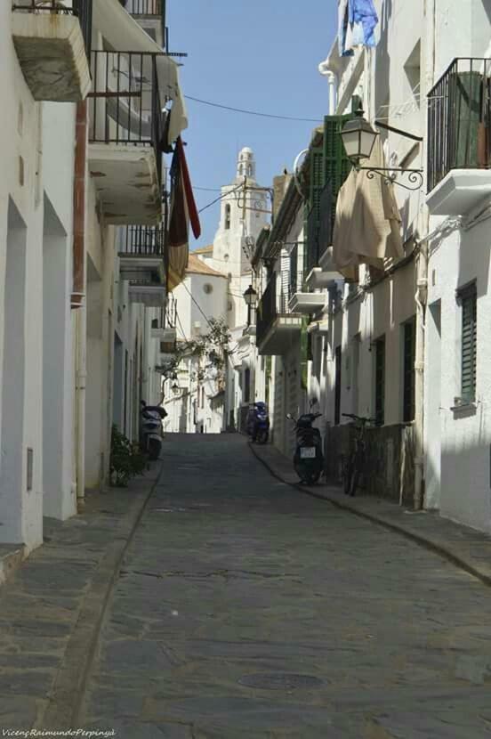 Centric Townhouse With Sea View - Casa Marta Vila Cadaqués Exterior foto